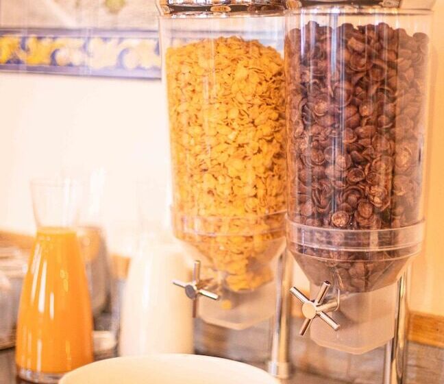 پانسیون Grande Pensao Residencial Alcobia