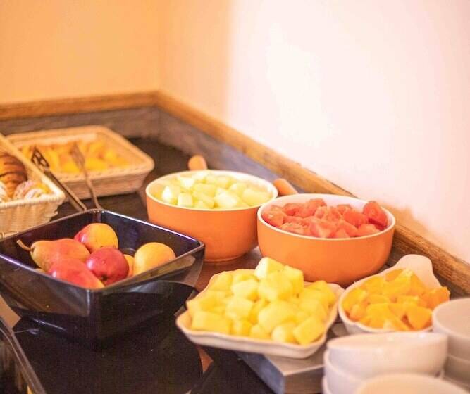 پانسیون Grande Pensao Residencial Alcobia