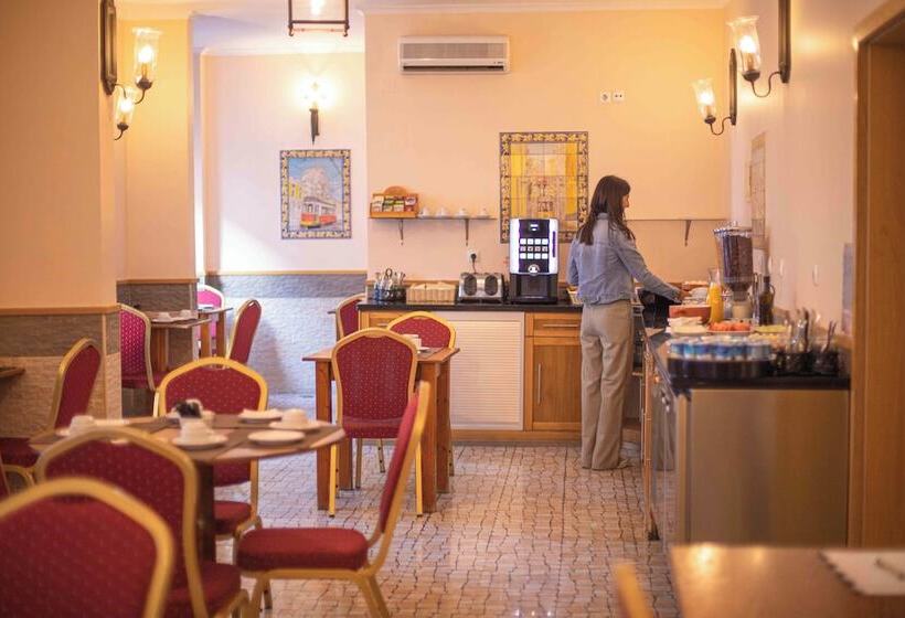 پانسیون Grande Pensao Residencial Alcobia