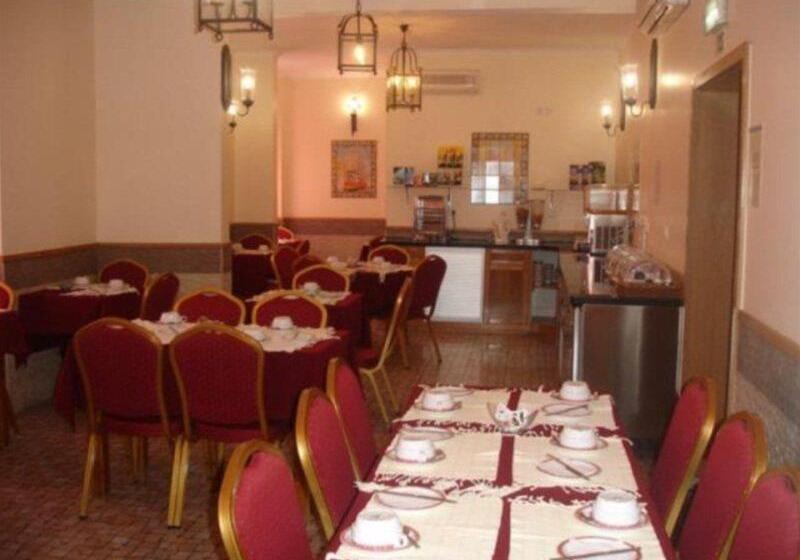 پانسیون Grande Pensao Residencial Alcobia