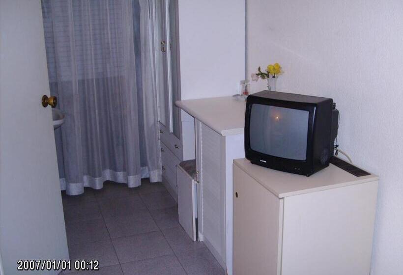 レジデンス Olhos Pretos