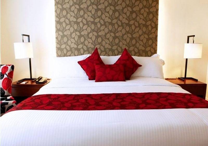 Waterfront Manila Pavilion Hotel & Casino