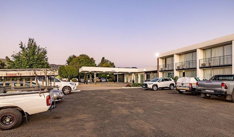 ホテル African Sky Harrismith Inn