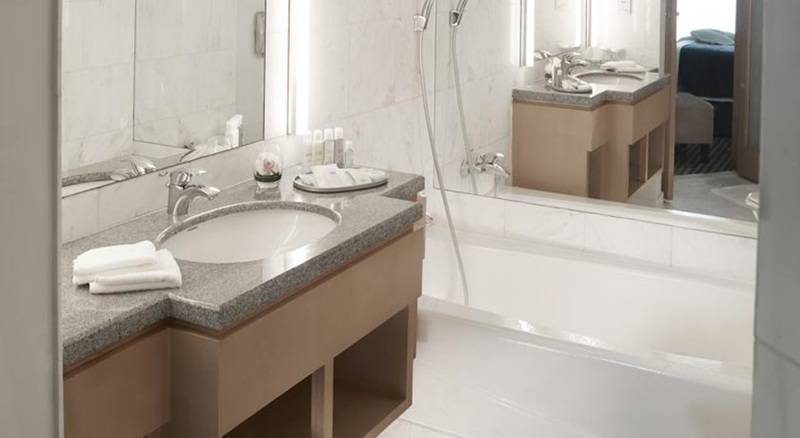 هتل Amara Singapore   Newly Renovated