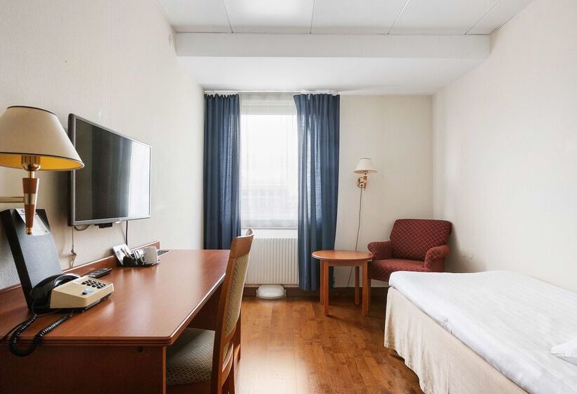 בית מלון כפרי Best Western Nya Star