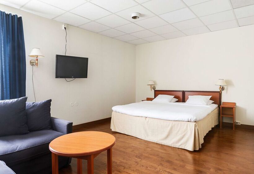 בית מלון כפרי Best Western Nya Star