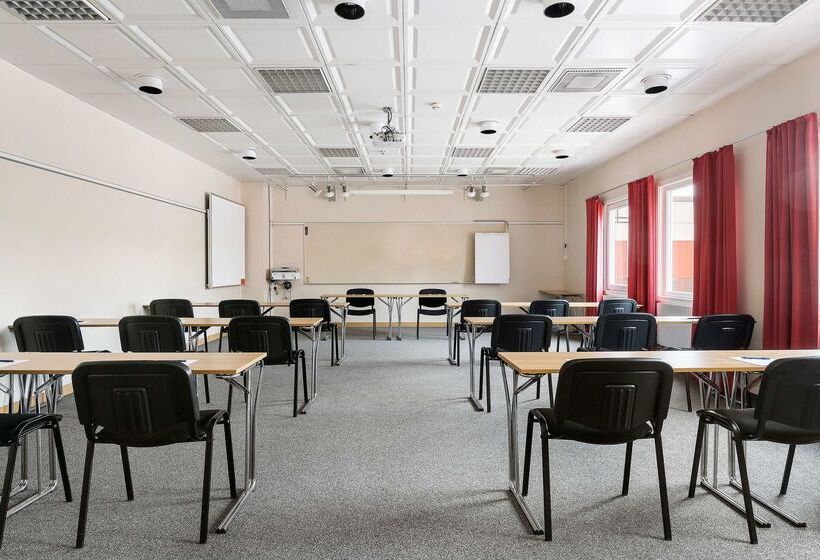 בית מלון כפרי Best Western Nya Star