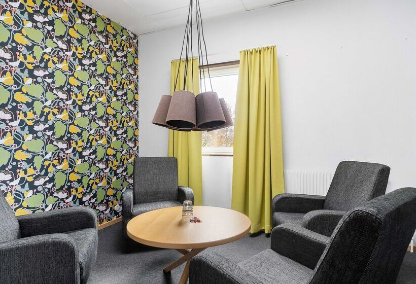 בית מלון כפרי Best Western Nya Star