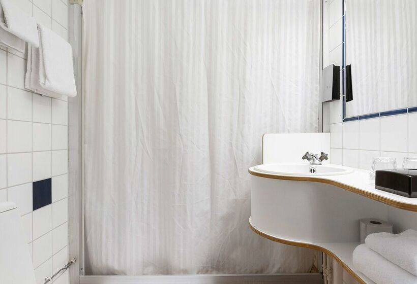 בית מלון כפרי Best Western Nya Star