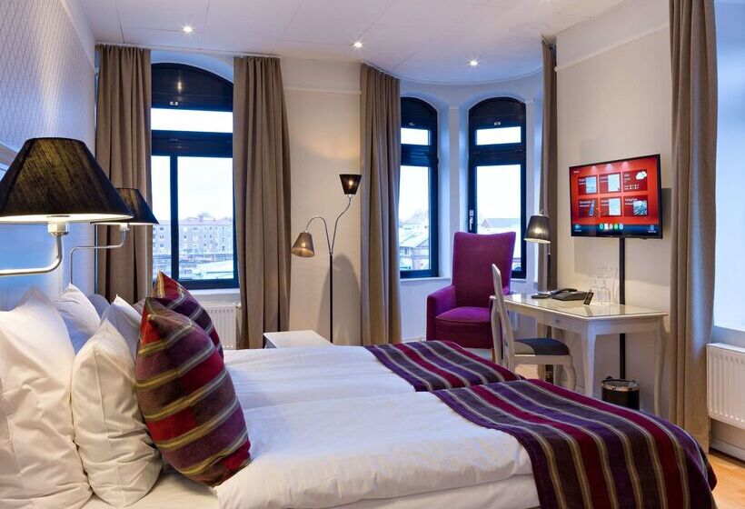 ホテル Best Western Plus Grand