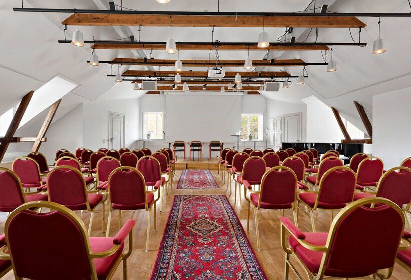 בית מלון כפרי Best Western Strand