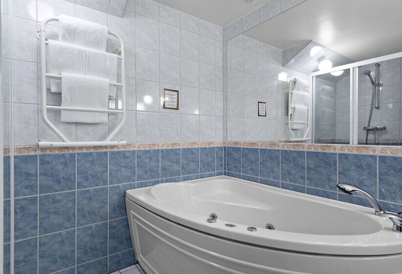 בית מלון כפרי Best Western Strand