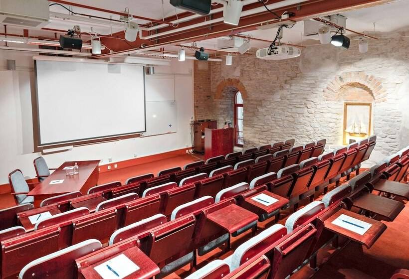 בית מלון כפרי Best Western Strand