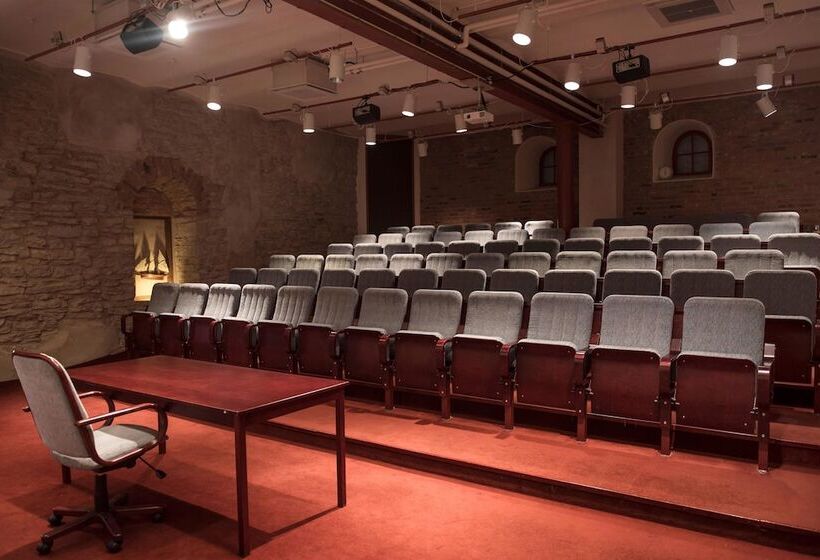 בית מלון כפרי Best Western Strand