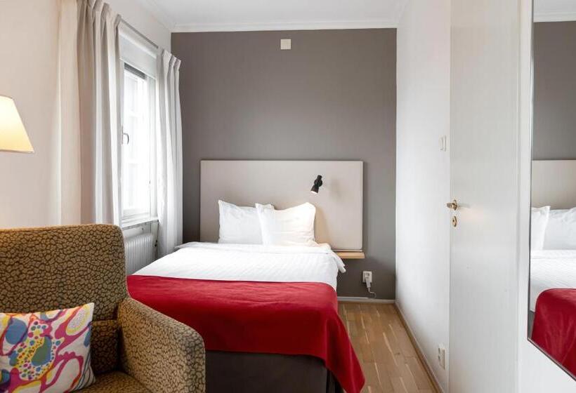 בית מלון כפרי Bishops Arms Strangnas