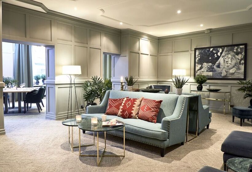 Clarion Collection Hotel Temperance