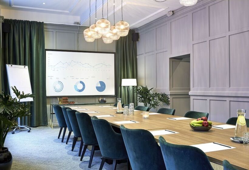 Clarion Collection Hotel Temperance