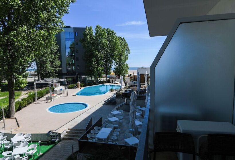 هتل Complex Modern Mamaia All Inclusive