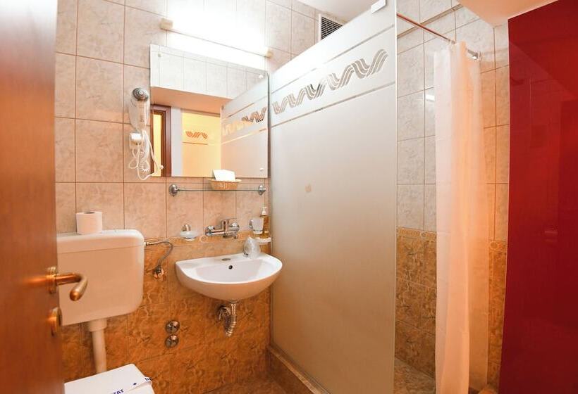 هتل Complex Modern Mamaia All Inclusive