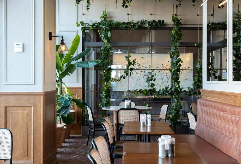 Elite Hotel Marina Plaza