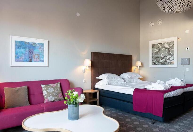 Elite Hotel Marina Plaza