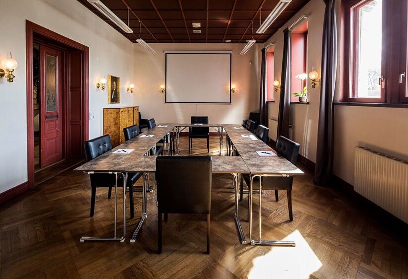 First Hotel Christian Iv