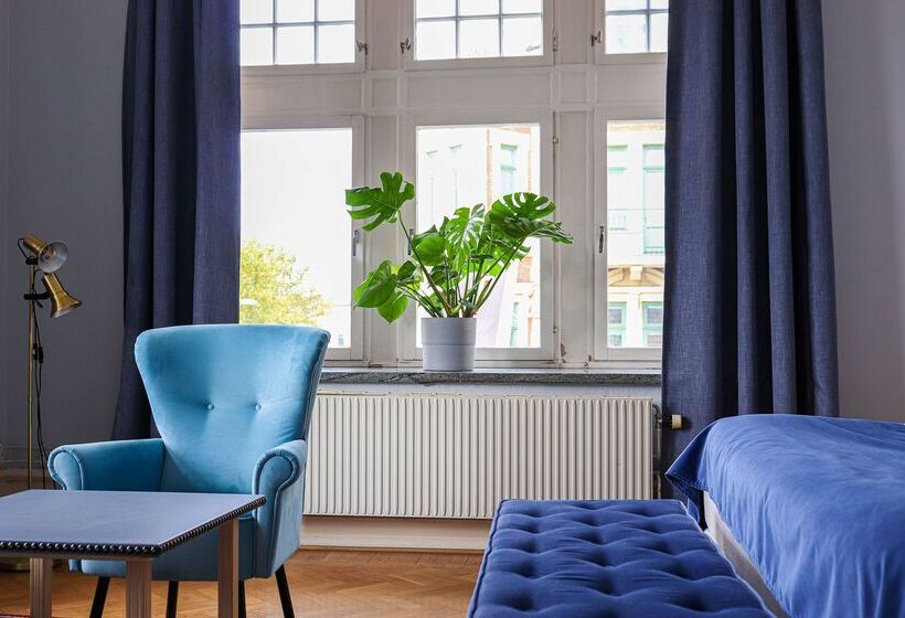 First Hotel Christian Iv