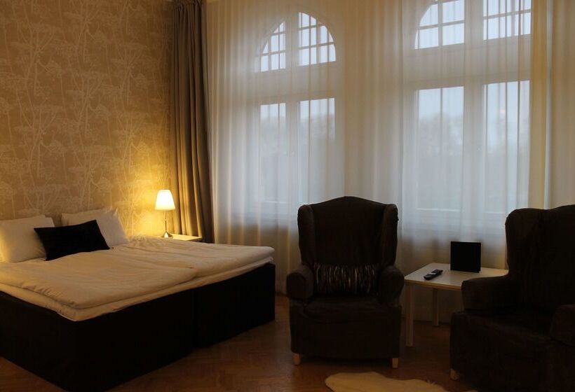 First Hotel Christian Iv