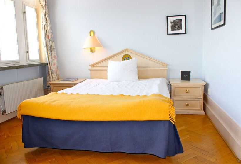 First Hotel Christian Iv