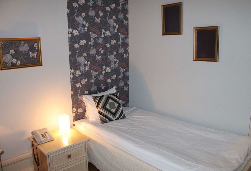 First Hotel Christian Iv