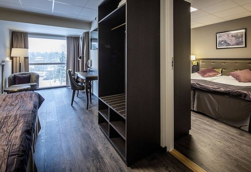 First Hotel Royal