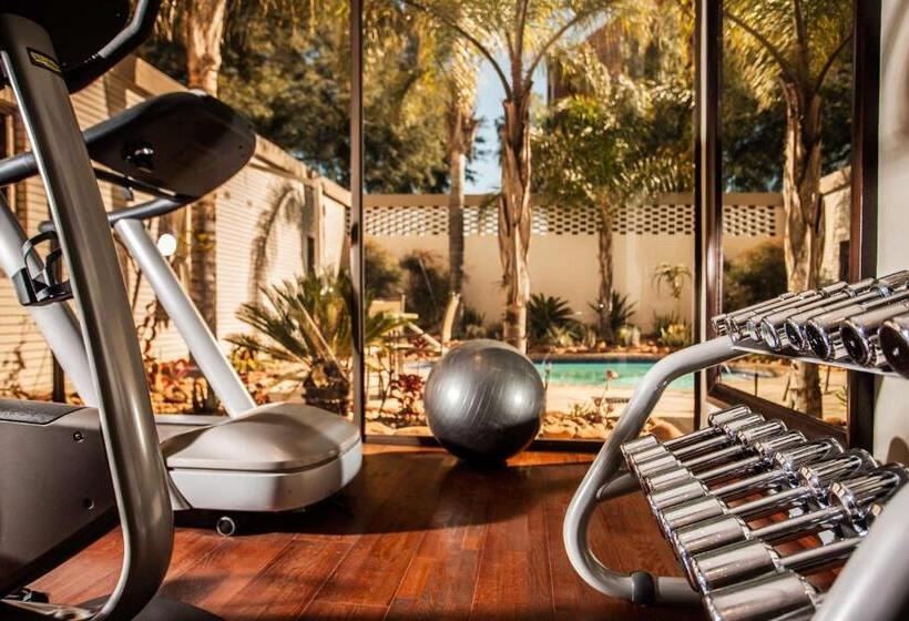 בית מלון כפרי Garden Court Kimberley