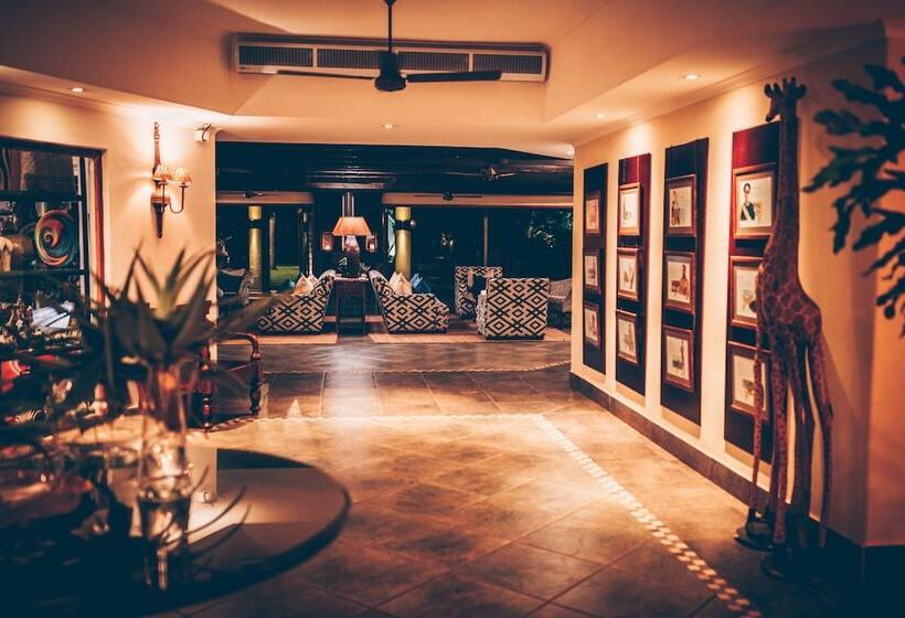 בית מלון כפרי Ghost Mountain Inn