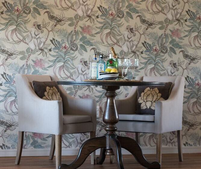 בית מלון כפרי Ghost Mountain Inn