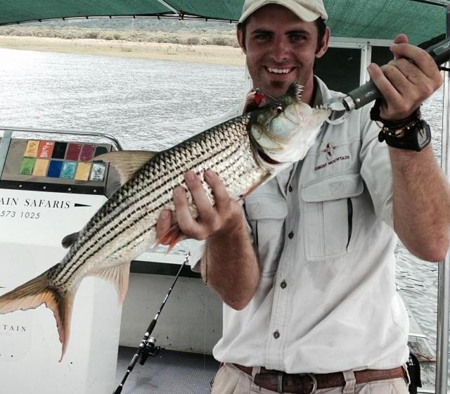 בית מלון כפרי Ghost Mountain Inn