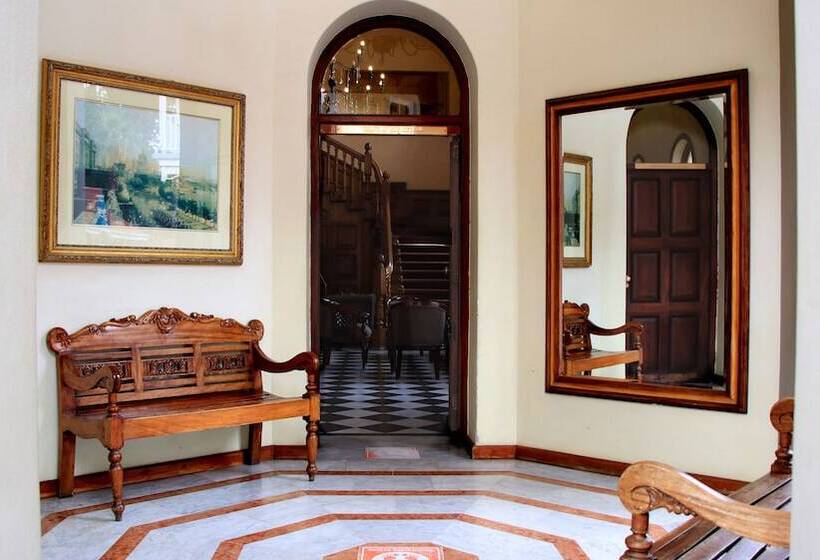 Отель Gold Reef City Theme Park