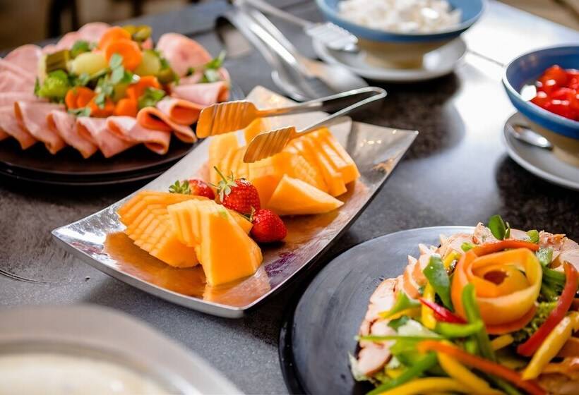 Отель Gold Reef City Theme Park