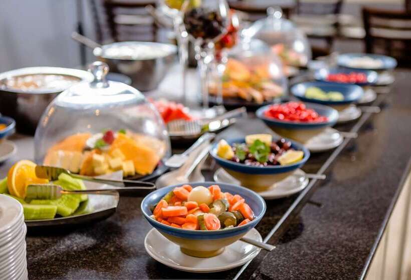 Отель Gold Reef City Theme Park