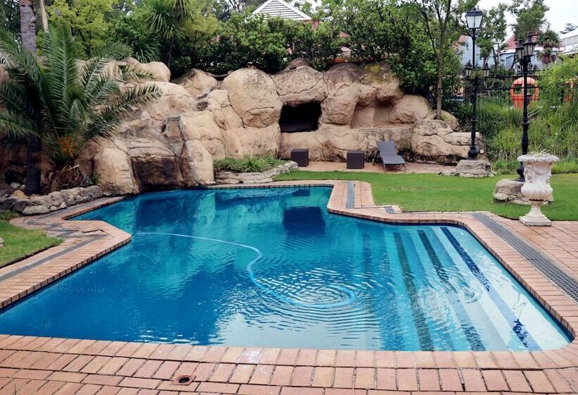 Отель Gold Reef City Theme Park