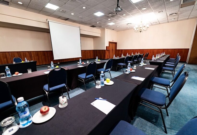 Отель Gooderson Tropicana