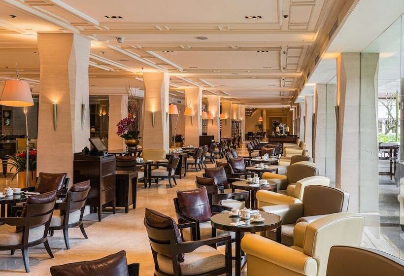 هتل Goodwood Park