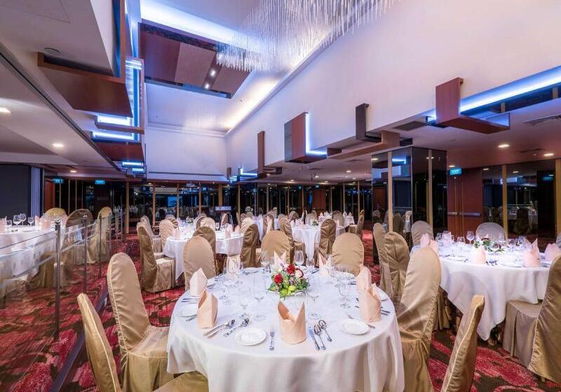 هتل Grand Pacific