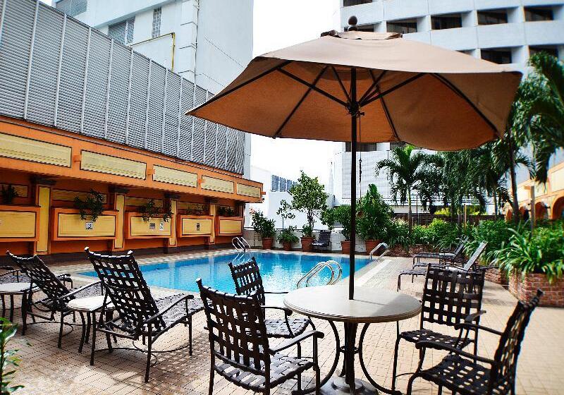 هتل Grand Pacific