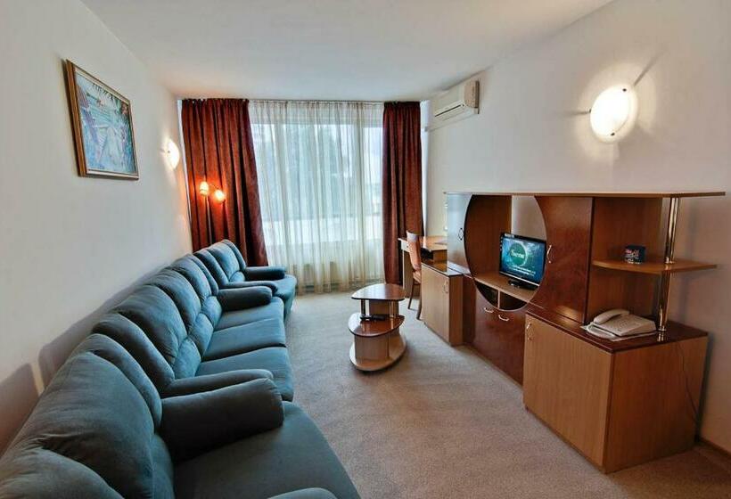 בית מלון כפרי Hora