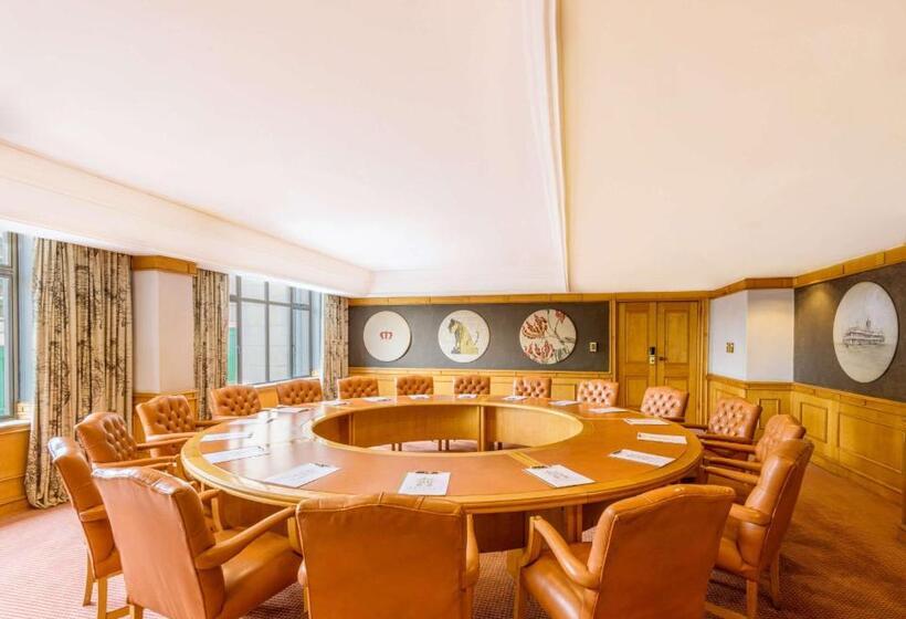 Отель Hyatt Regency Harare The Meikles