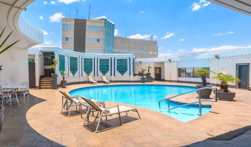 Отель Hyatt Regency Harare The Meikles