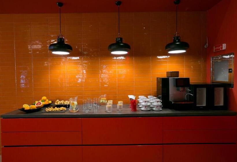 Отель Ibis Styles Dunarea Galati