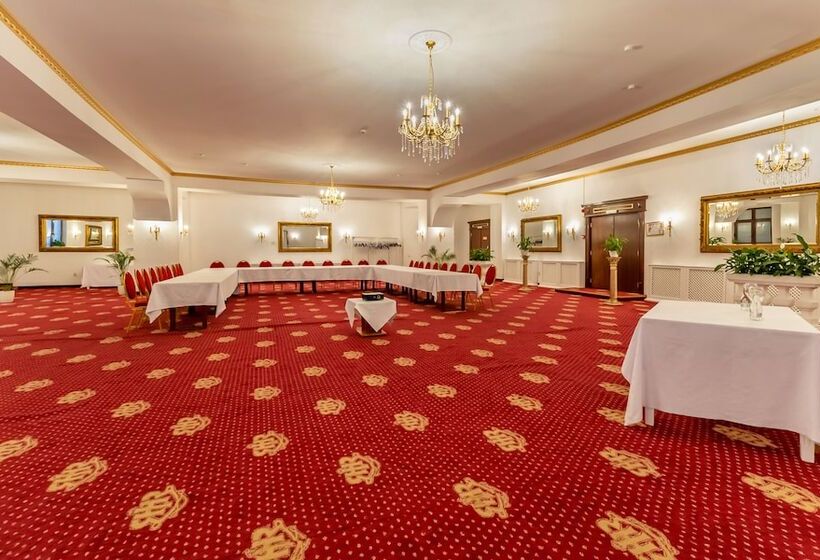 酒店 Imparatul Romanilor