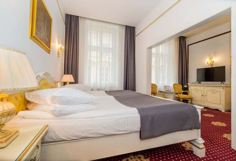 酒店 Imparatul Romanilor