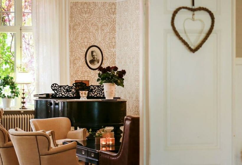 בית מלון כפרי Korstäppans Herrgård